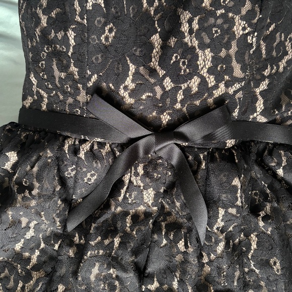 EUC Neiman Marcus Strapless Robert Rodriquez Lace Party Dress Size 4 - Picture 5 of 8